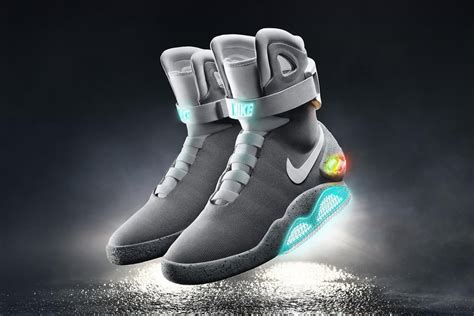 nike selbstschnürende schuhe|Aus den Archiven: Die Entwicklung des Nike Air Mag.